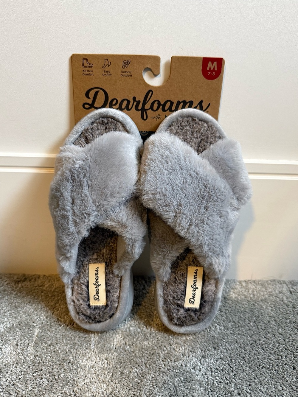 Dearfoams Sleet Gray Furry Memory Foam Slip On Sandals Size Medium (7-8) NWT